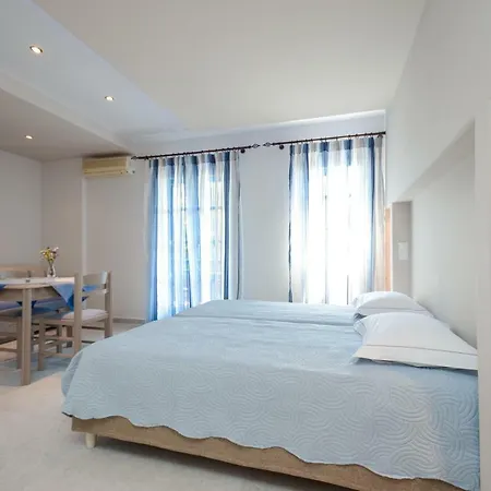 Aparthotel Antonia Naxos City