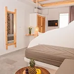 Aparthotel Antonia Studios 4*