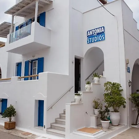 Antonia Studios Aparthotel