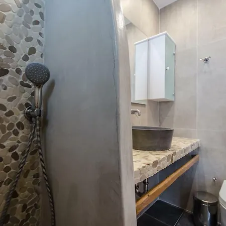 アパートホテル Antonia