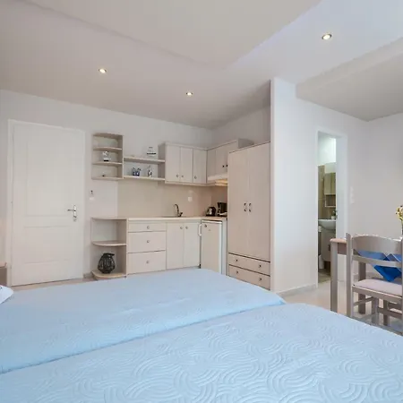 Antonia Studios 2* Naxos City